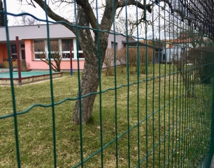 Svařované pletivo - školka Jaroměř